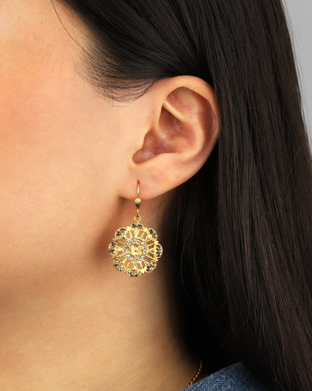 Small Filigree Flower Hooks
