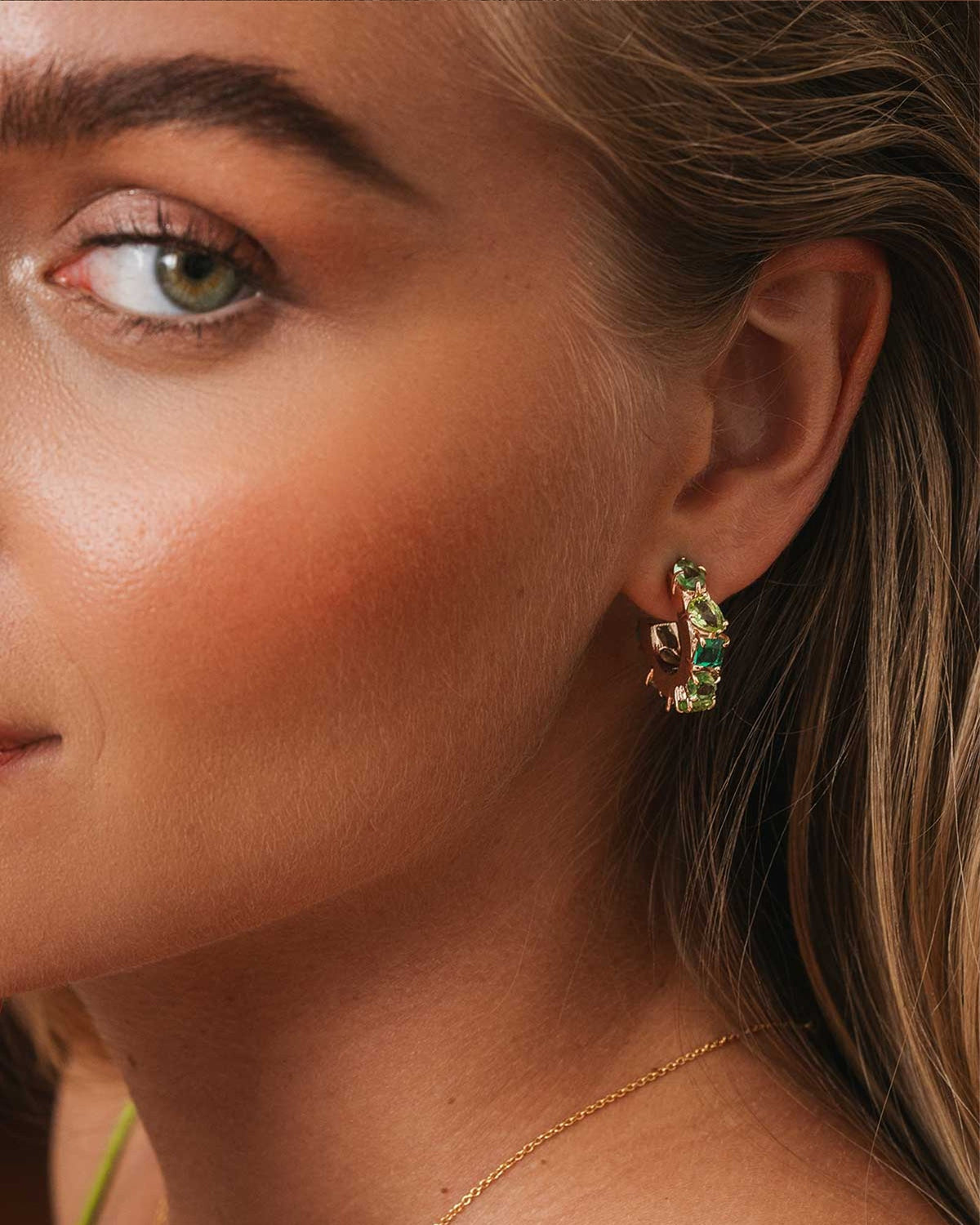 Noelle Hoops