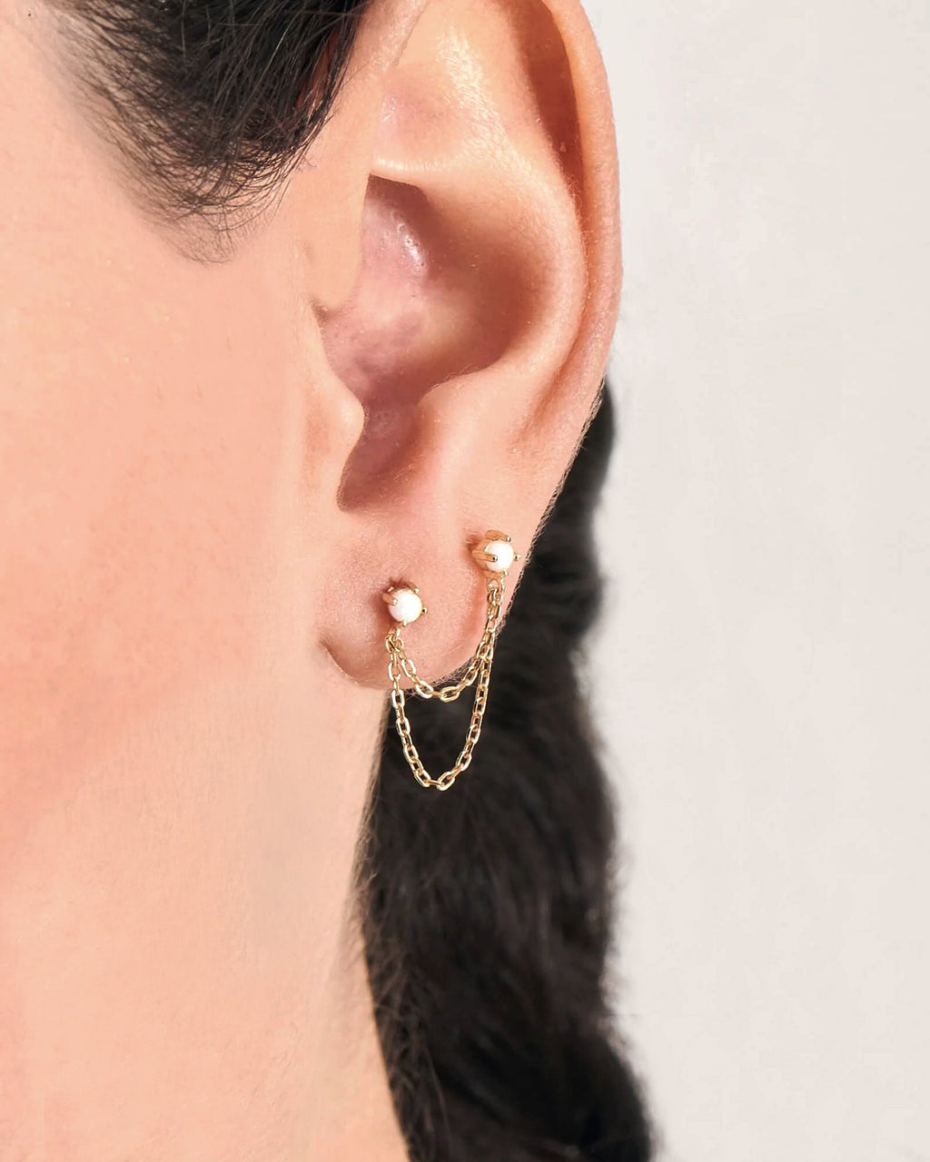 Opal Chain Single Stud