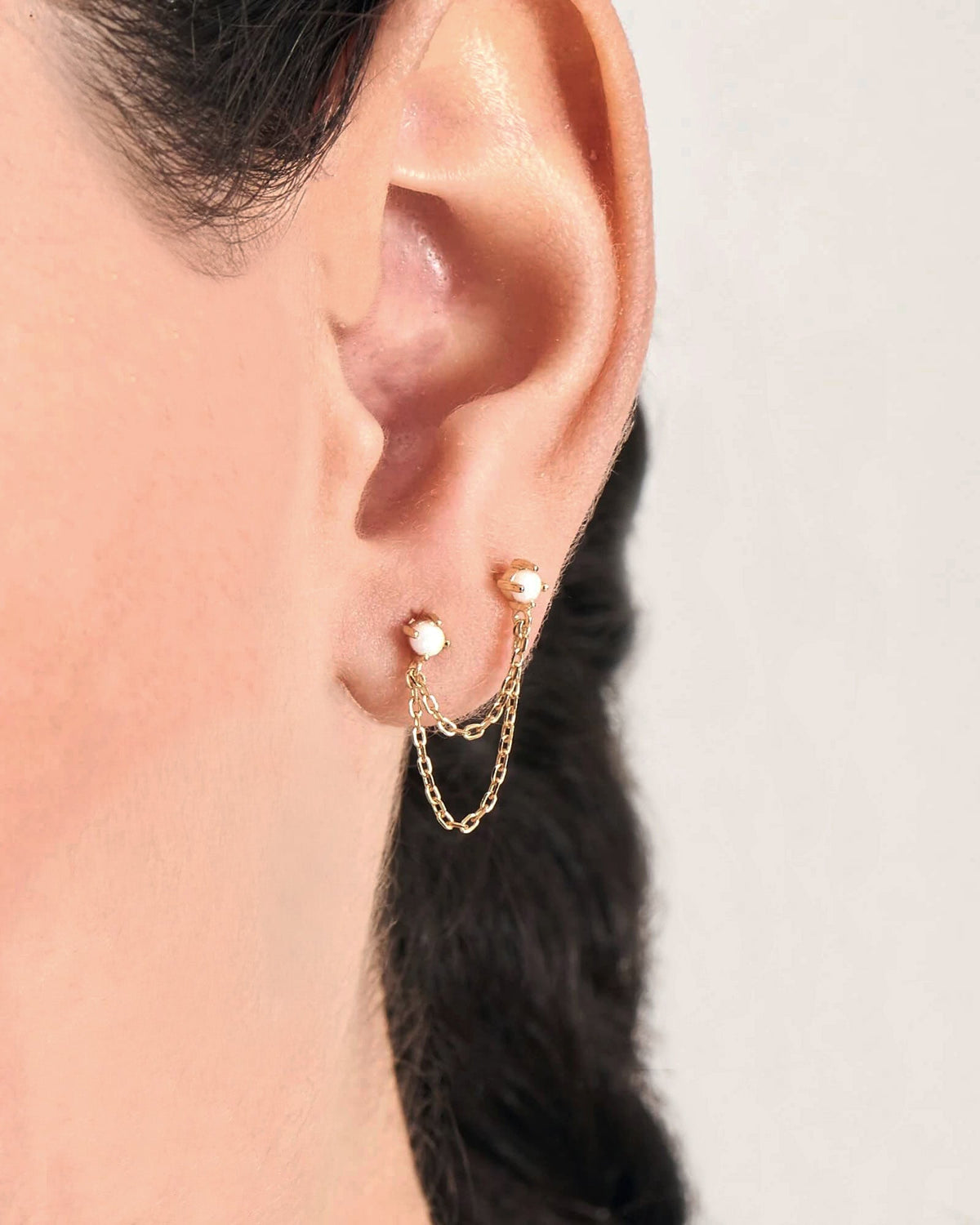 Opal Chain Single Stud