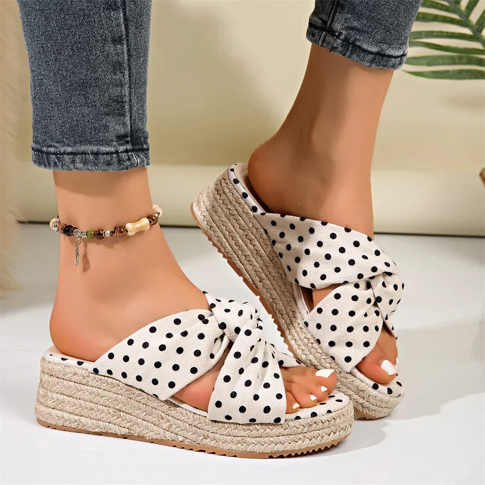 Women's Boho-Style Straw Platform Sandals with Polka Dots