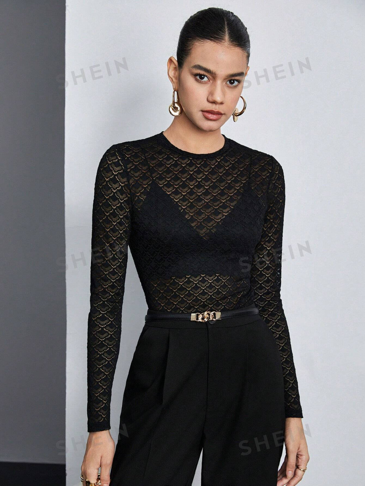 BIZwear Black Ladies' Round Neck Hollow Out Lace Top With Elasticity