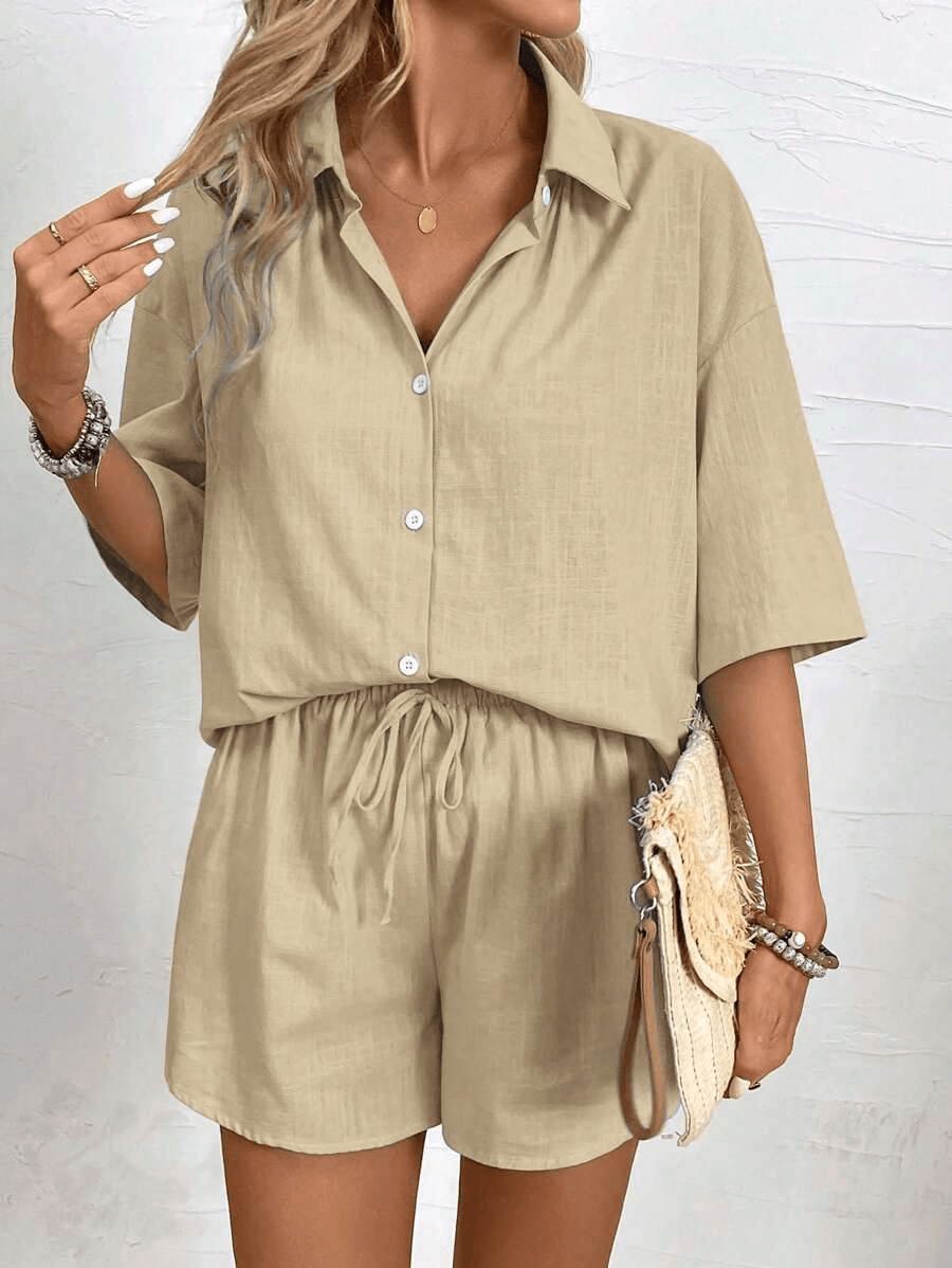 Capri Set: Short-Sleeve Blouse and Summer Shorts
