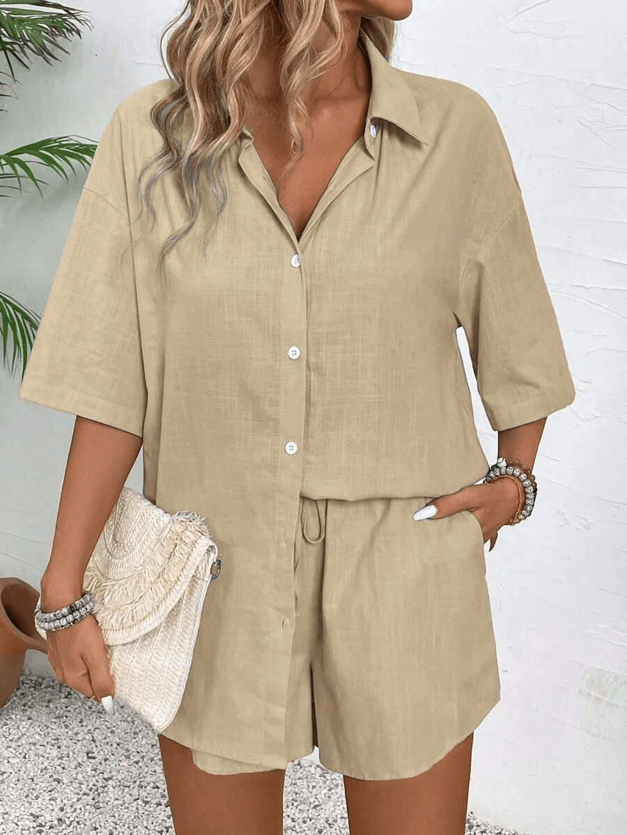 Capri Set: Short-Sleeve Blouse and Summer Shorts