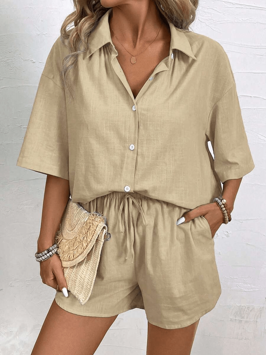 Capri Set: Short-Sleeve Blouse and Summer Shorts