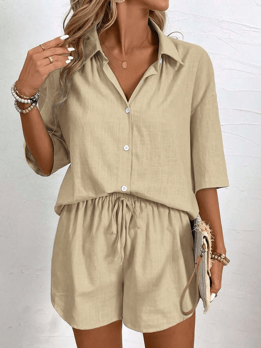 Capri Set: Short-Sleeve Blouse and Summer Shorts