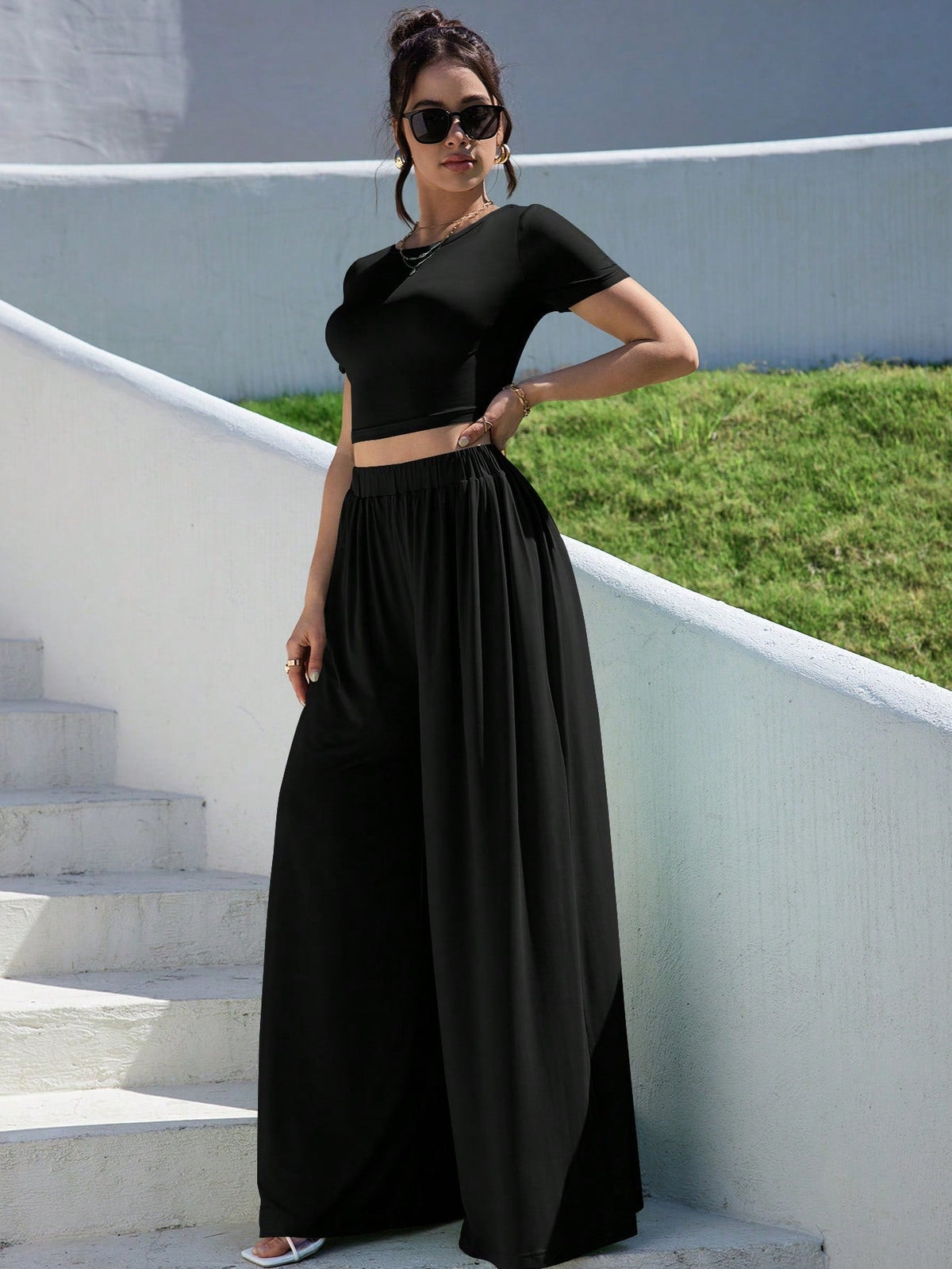 Essnce Summer Solid Slim Fit Crop Tee & Fold Pleated Wide Leg Pants