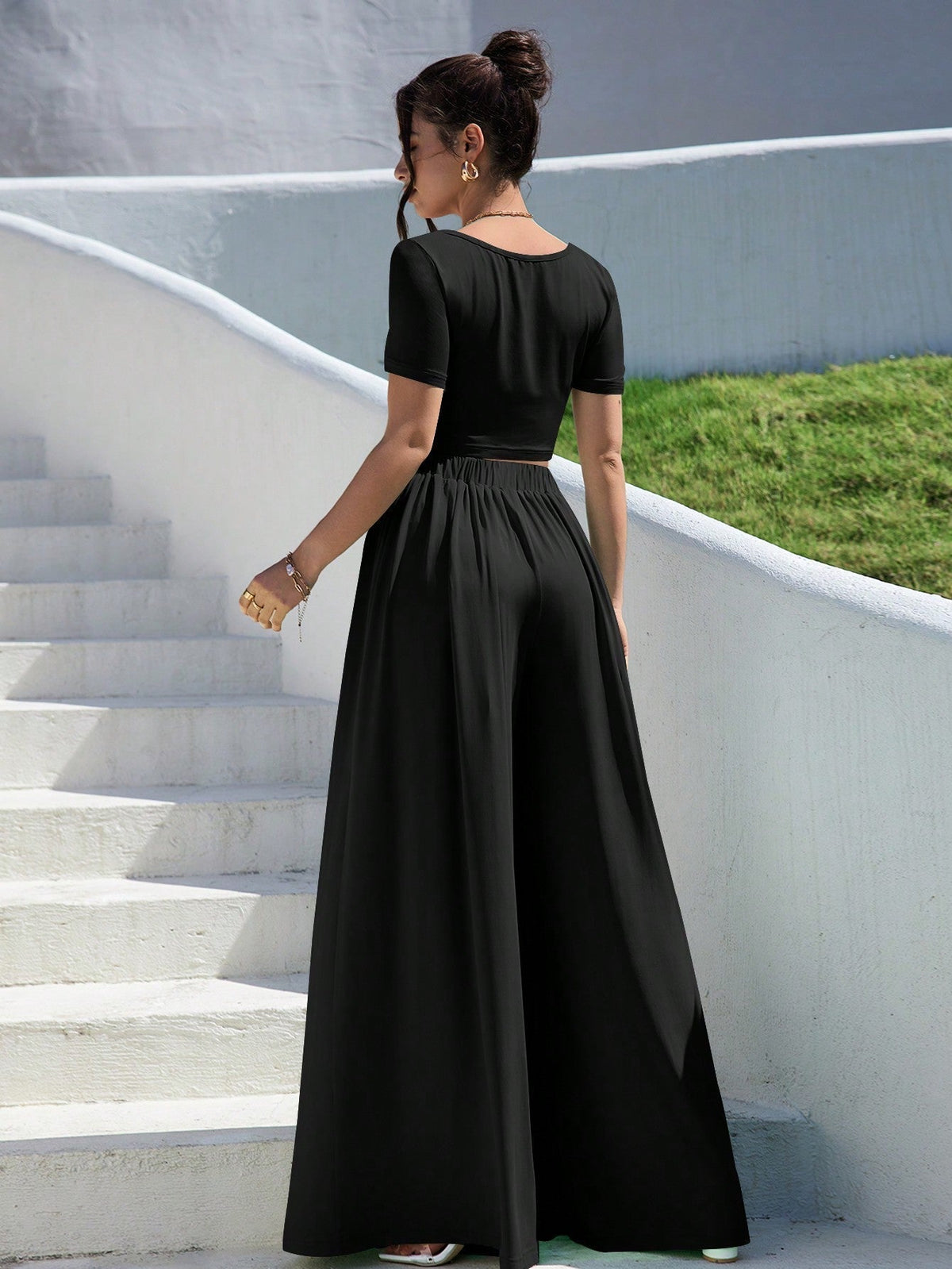 Essnce Summer Solid Slim Fit Crop Tee & Fold Pleated Wide Leg Pants