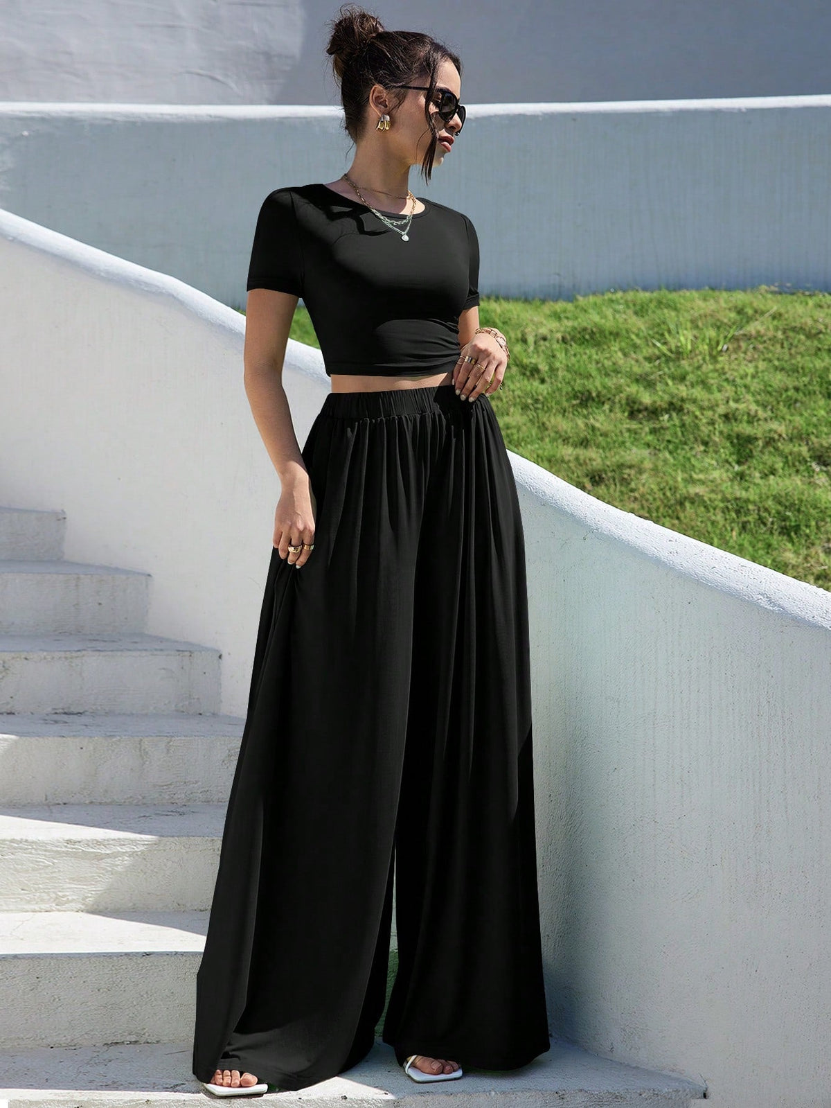 Essnce Summer Solid Slim Fit Crop Tee & Fold Pleated Wide Leg Pants