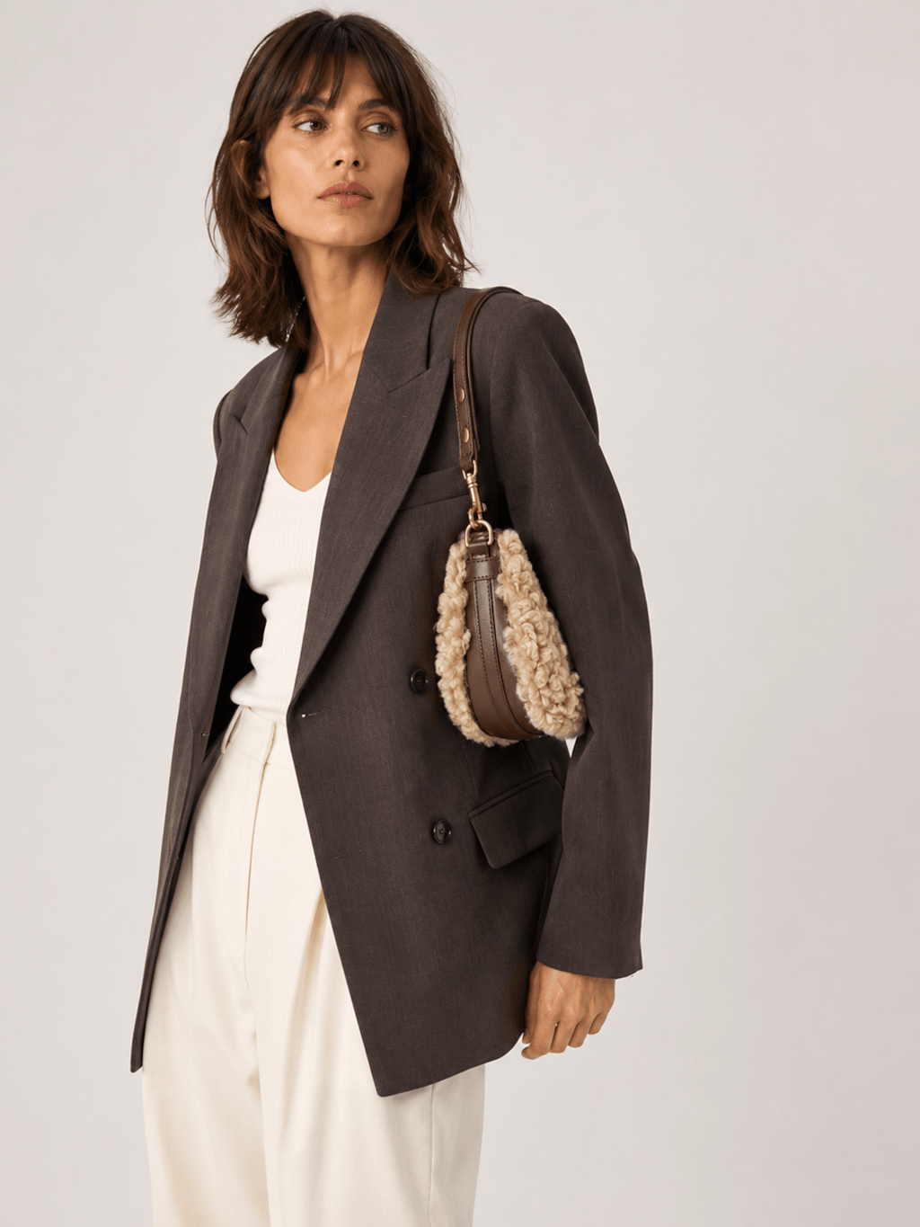 Half-moon bag in faux fur