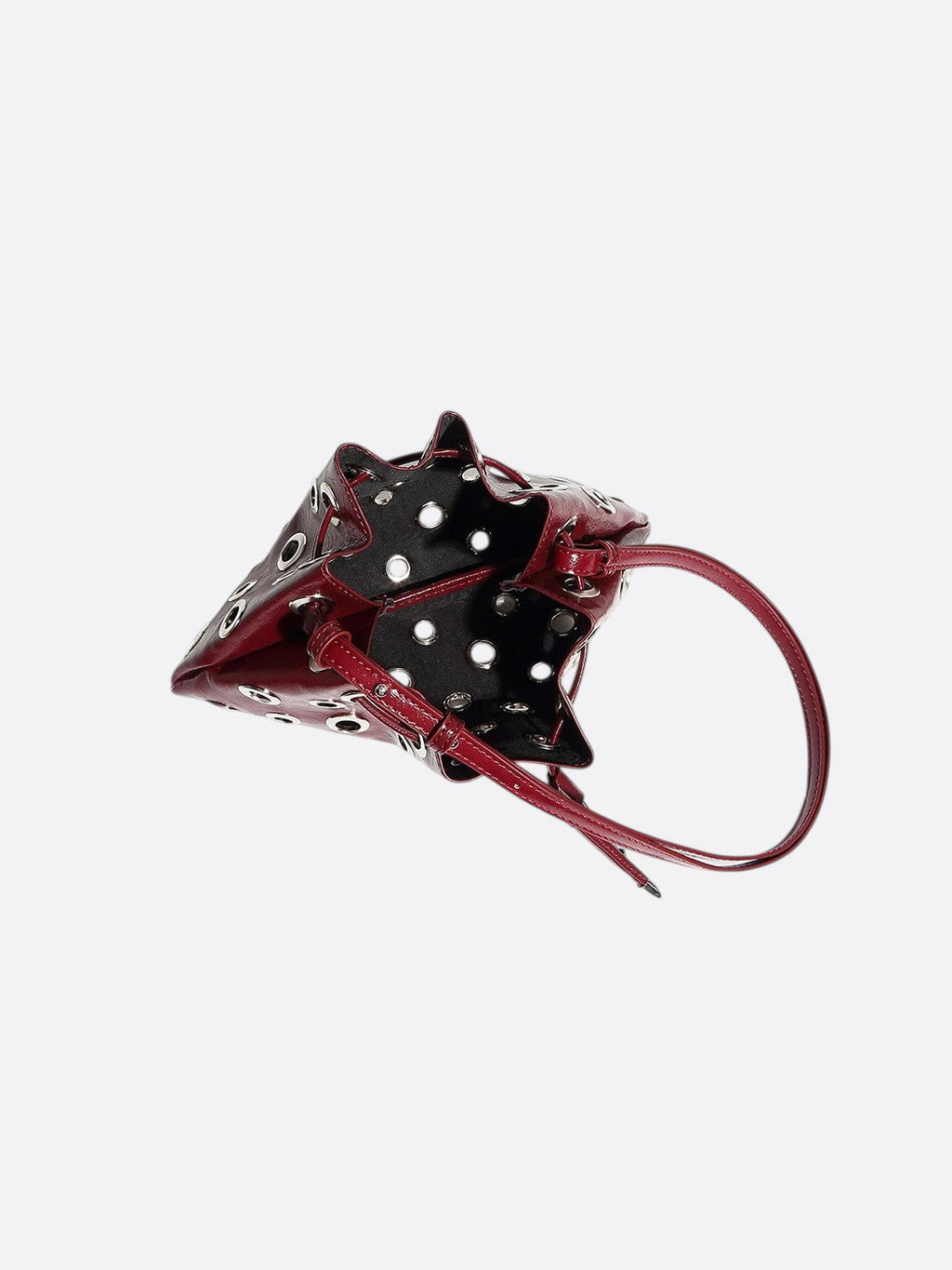 Leather bag with eyelet
