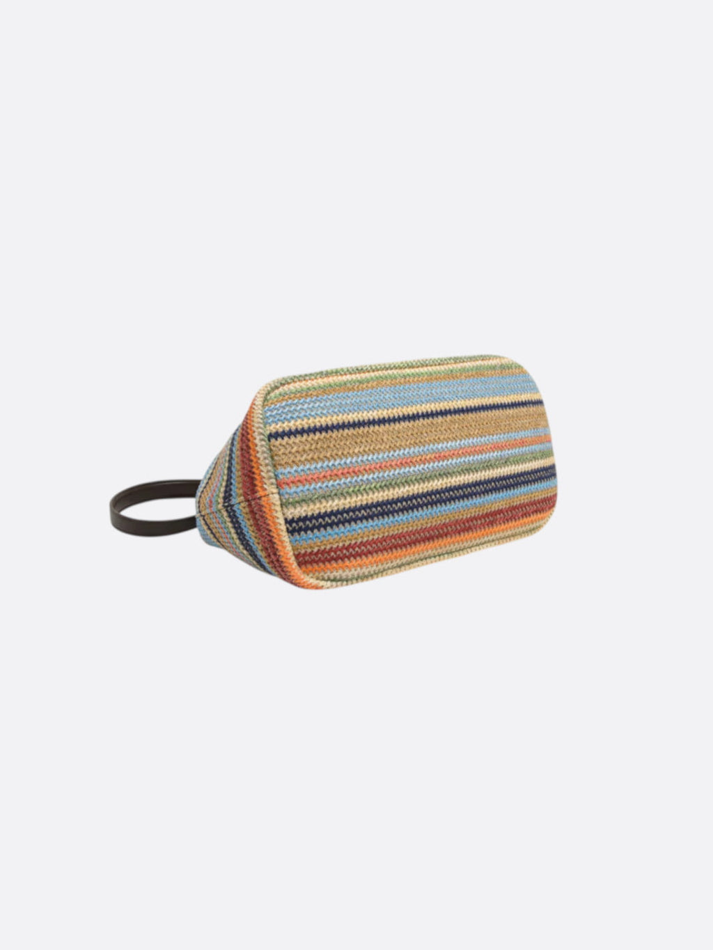 Straw bag with coin purse closure