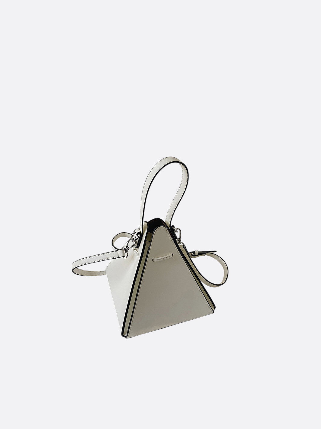 Pyramid bag