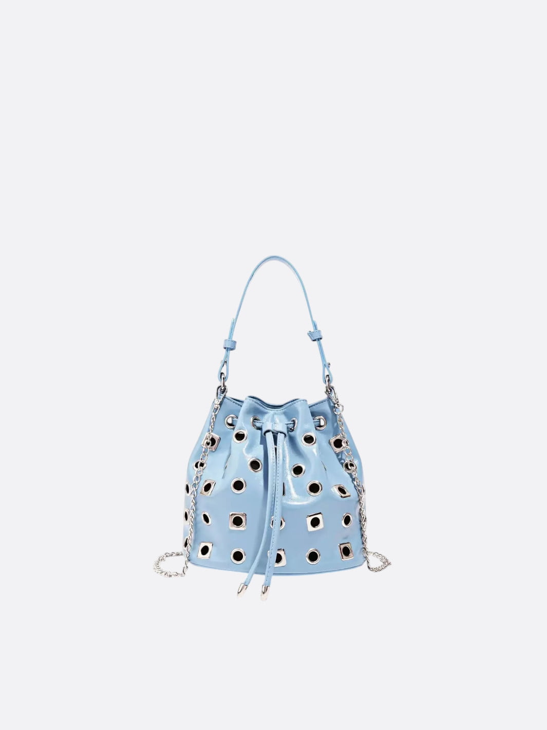 Bucket bag with eyelet