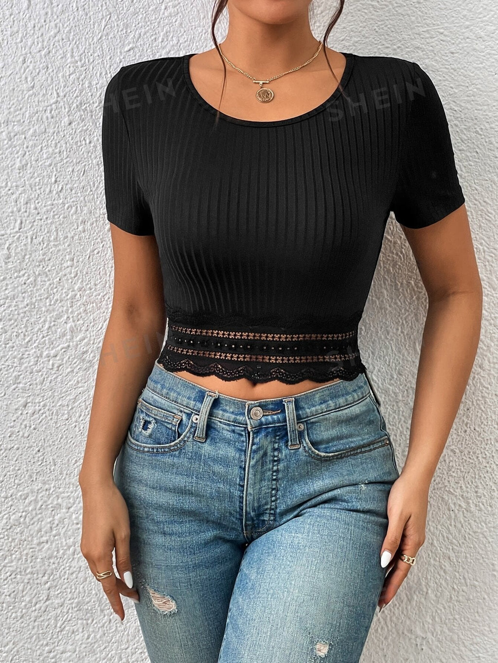 SHEIN Frenchy Contrast Lace Ribbed Knit Crop Tee