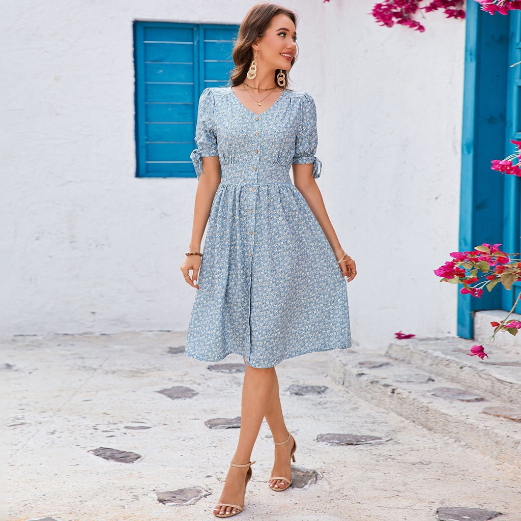 V-neck short-sleeved dress for leisure and vacation idyllic skirt