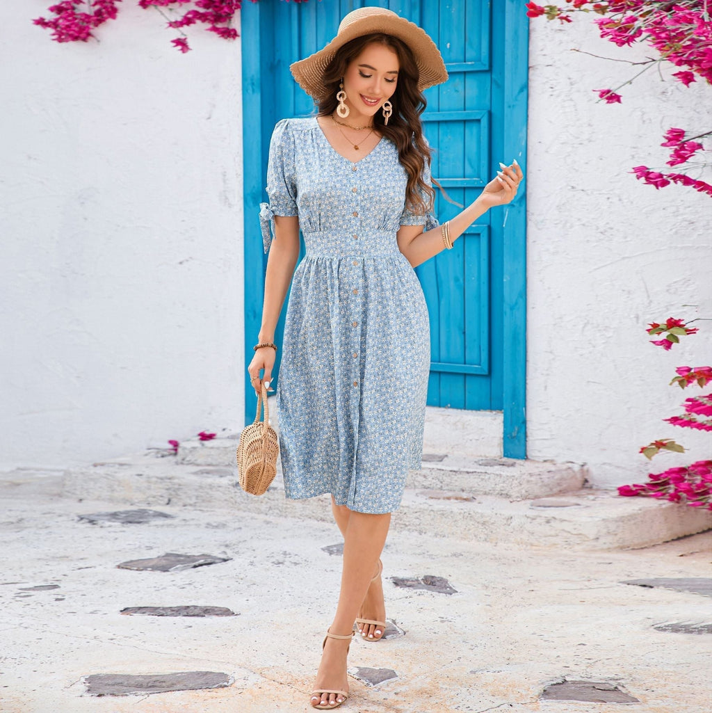 V-neck short-sleeved dress for leisure and vacation idyllic skirt