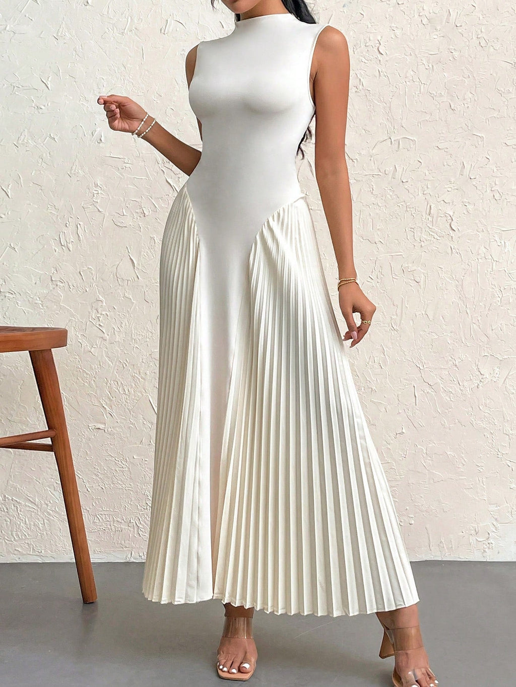 Women Elegant Pleated Tight-Fitting A-Line Dress