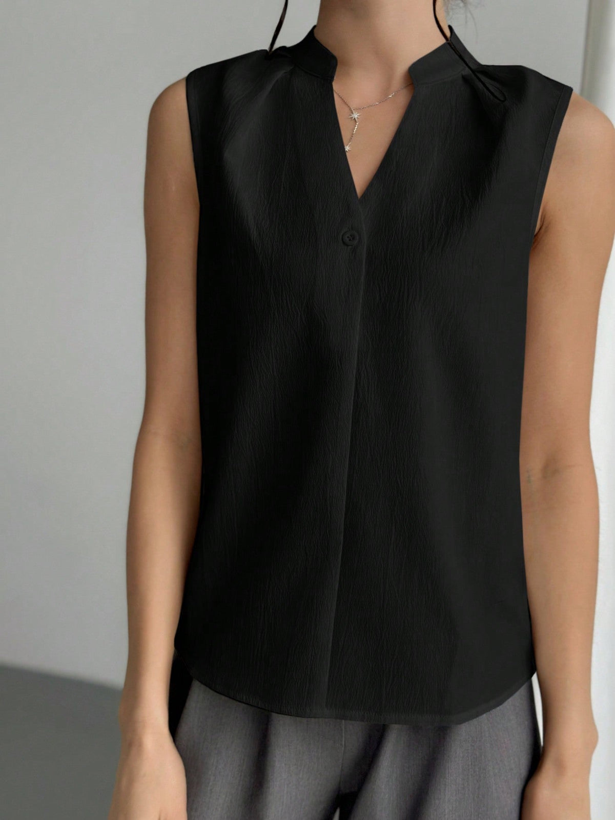 Women's Chic & Elegant Office Wear V-Neck Blouse With Simple Design And Feminine Details,Sleeveless Tops