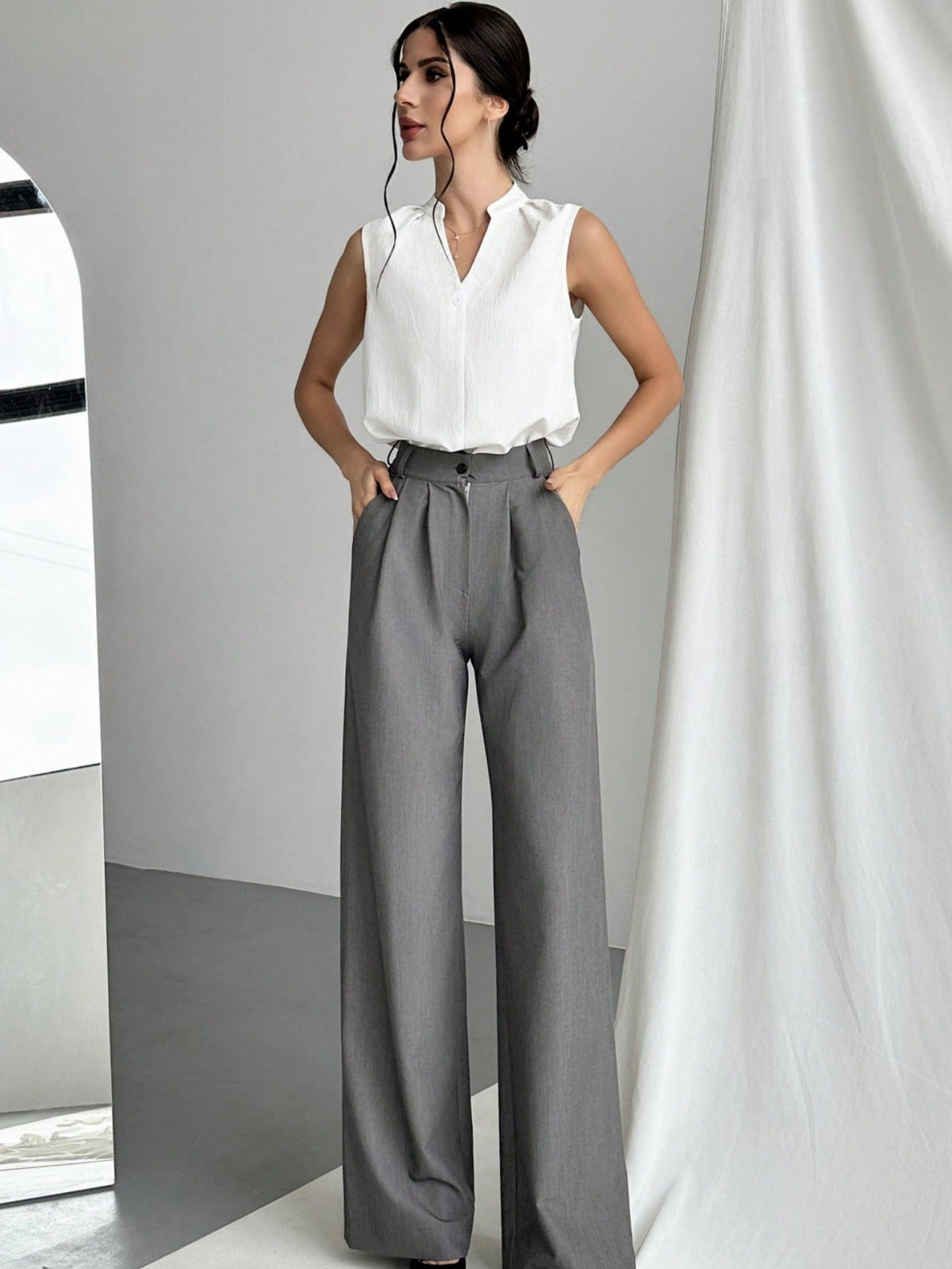 Women's Chic & Elegant Office Wear V-Neck Blouse With Simple Design And Feminine Details,Sleeveless Tops